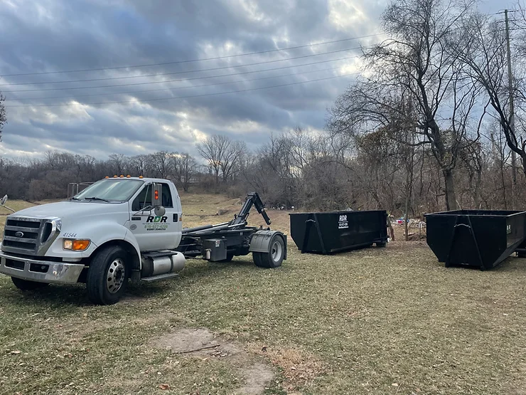 Small Dumpster Rental in Independence, MO Allows You to Work at Own Pace